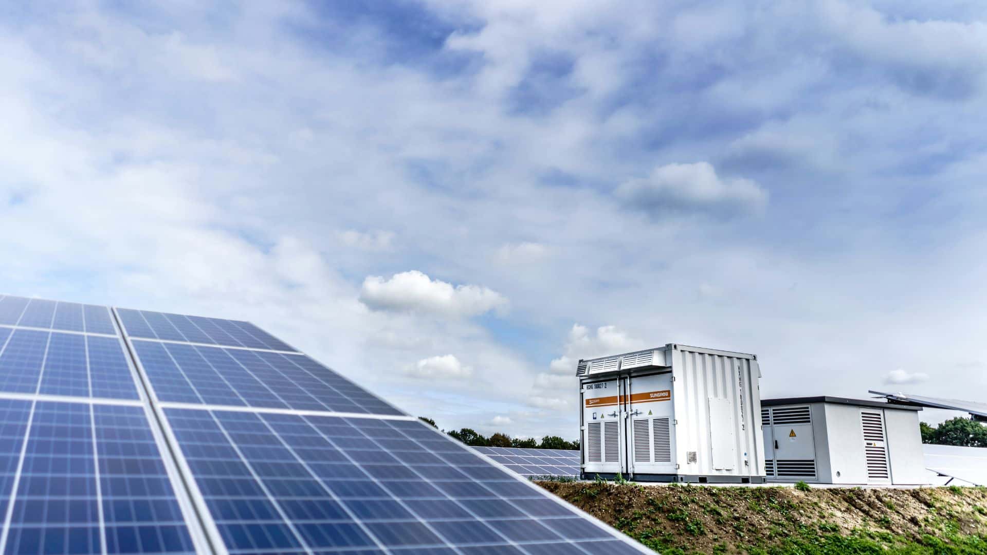 baterai untuk solar panel